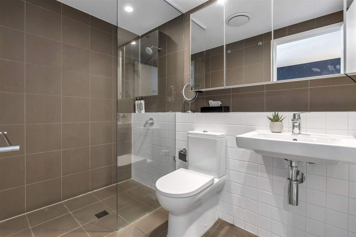 148240536-image-i_987d-3b27-aec2-86ca-f00c-ca0d-fc88-2bc6_20251127024459