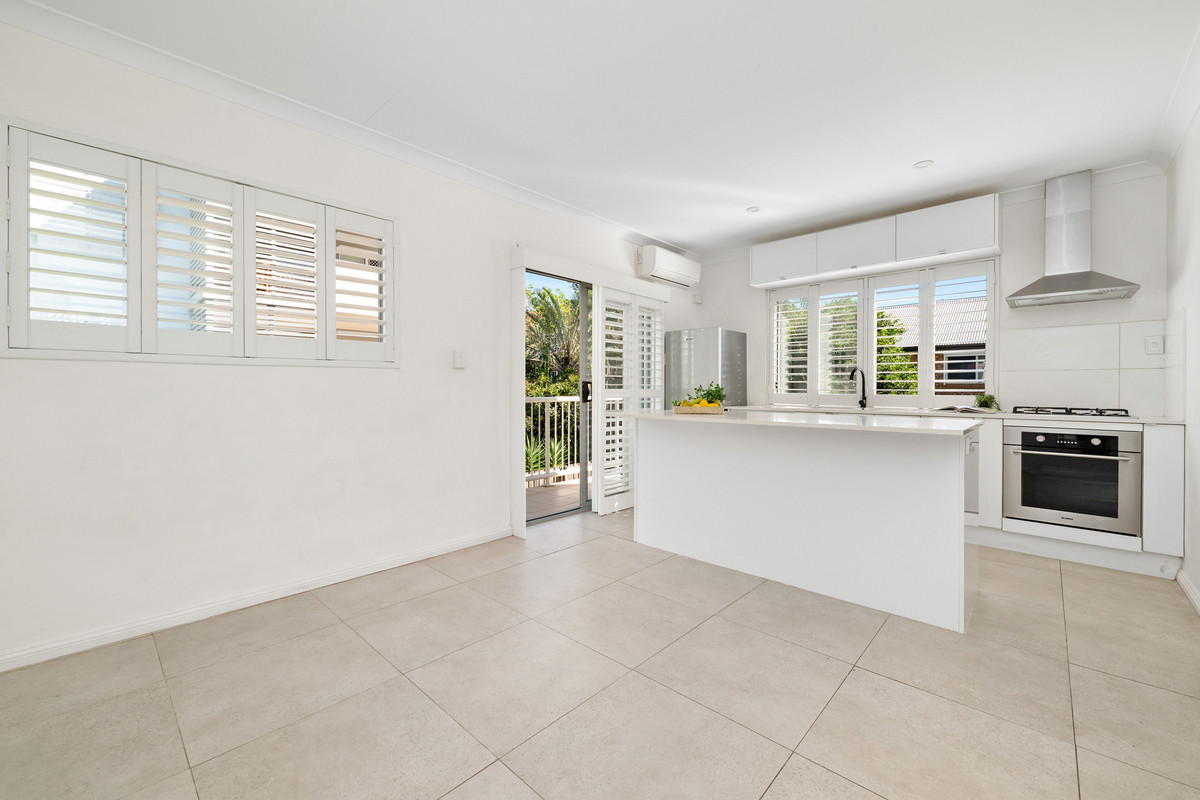 148201780-image-m_693f-8ee0-bd90-9afa-148a-8b7b-b057-93ec_20251127024427