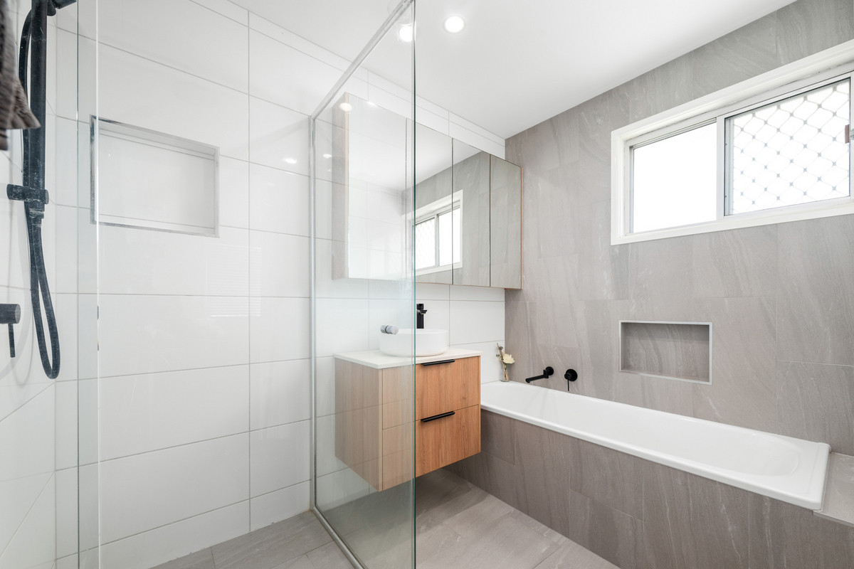 149525792-image-f_b76f-8be7-ee48-dbfb-568d-2746-54aa-195a_20251127063938